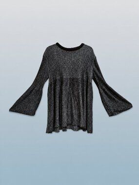 Newport News Black/White Bell Sleeved Sweater - M